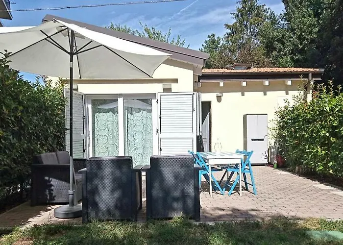 Villa Giardino di Annabella-giardino privato-posto auto Bologna